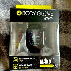 Mako 3.2 activity tracker wrist watch. Body glove active.